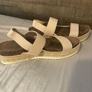 Used Cute Platform Sandals